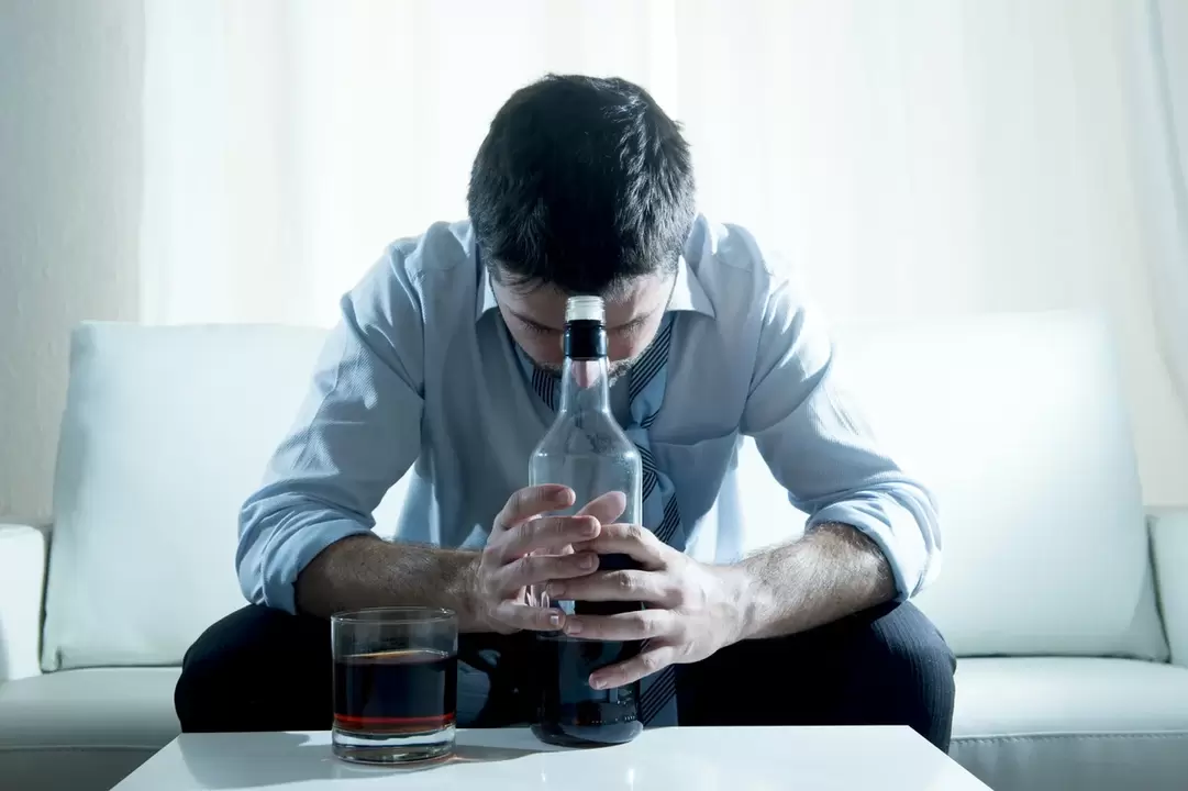 a man who drinks alcohol how to quit